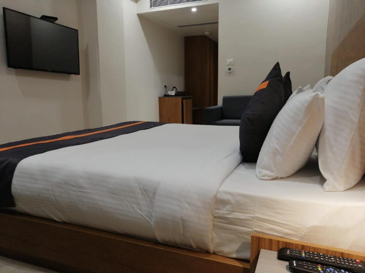 Comfort Inn , Statue Of Unity Kevadia Kültér fotó