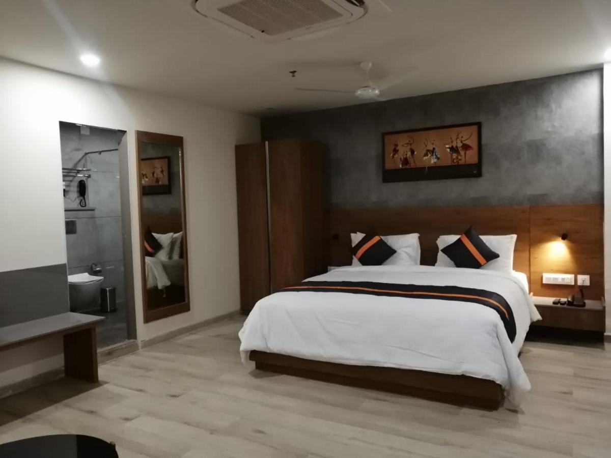 Comfort Inn , Statue Of Unity Kevadia Kültér fotó