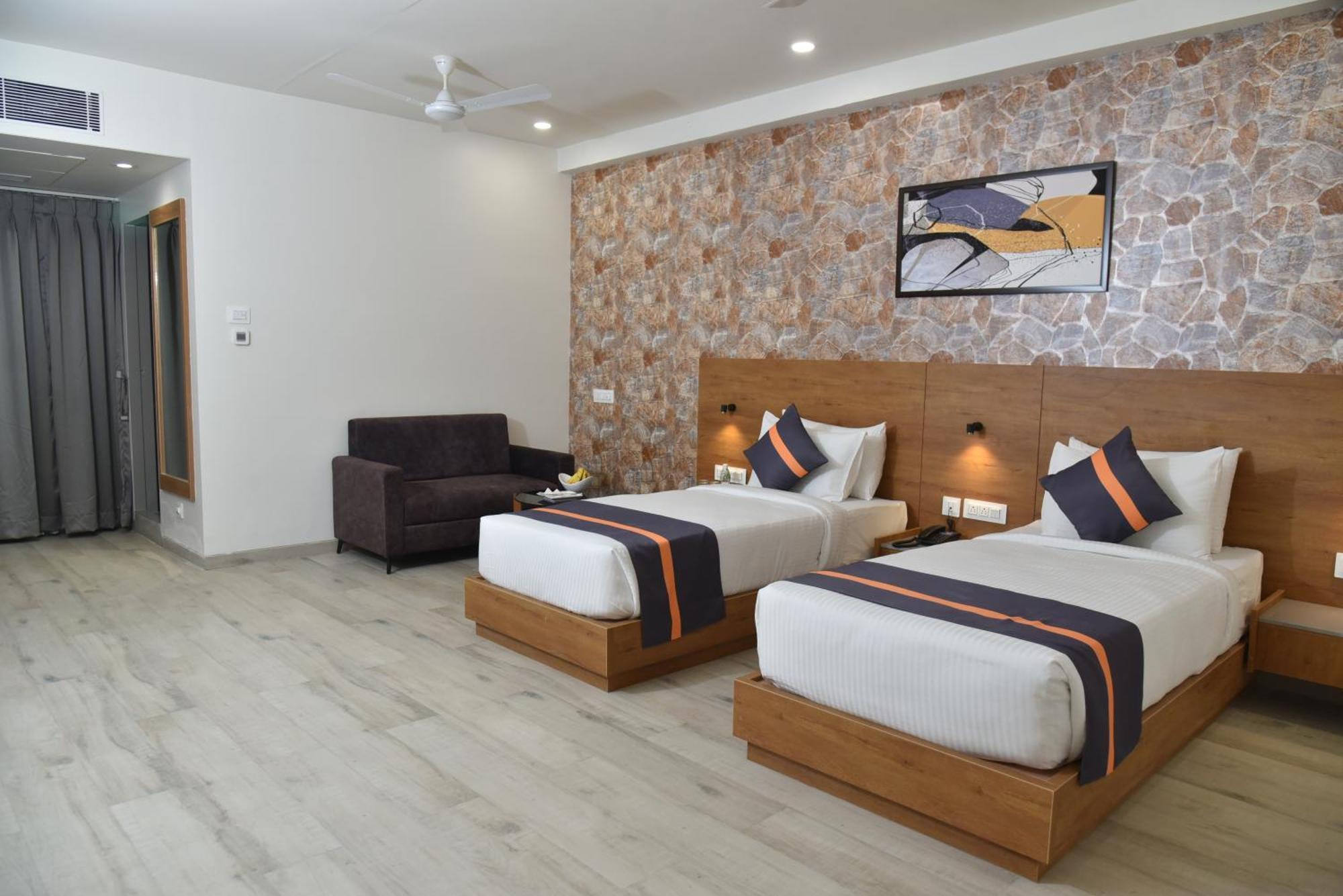 Comfort Inn , Statue Of Unity Kevadia Kültér fotó